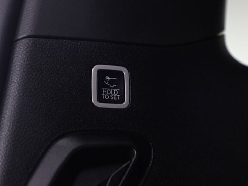 Used 2023 Jeep Wagoneer Series II w/ Convenience Group I image 12