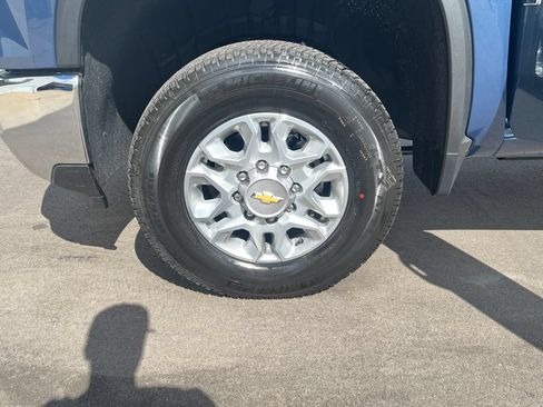 New 2026 Chevrolet Silverado 3500 LT w/ Convenience Package AWD/4WD image 26
