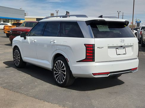 Used 2026 Hyundai Palisade Calligraphy image 3