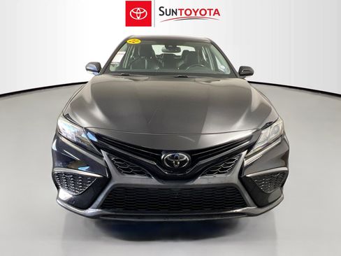 Used 2022 Toyota Camry SE w/ Convenience Package image 10