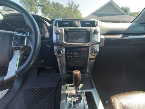 Used 2017 Toyota 4Runner Limited RWD image 11
