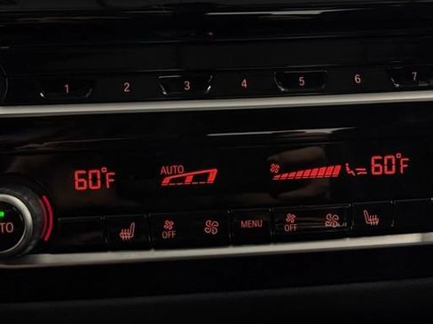 Used 2021 BMW 530i xDrive w/ Premium Package AWD/4WD image 21