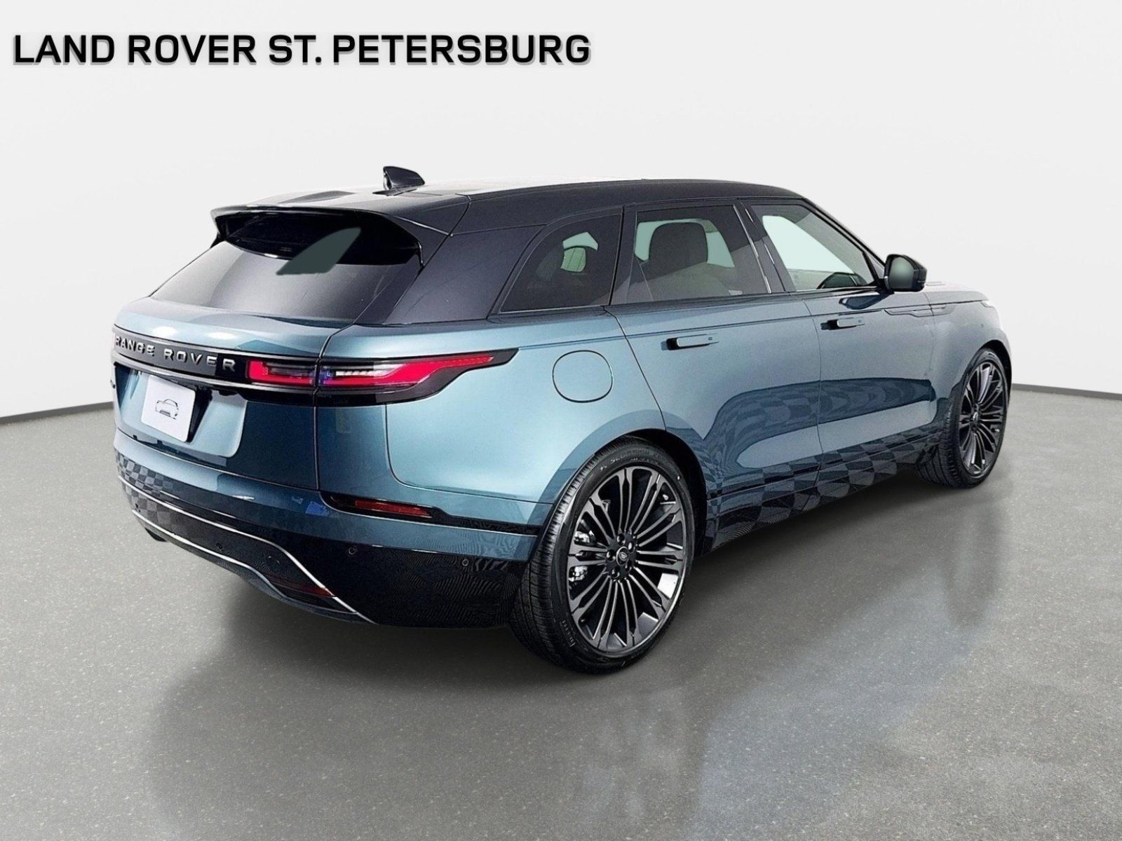 Used 2026 Land Rover Range Rover Velar Dynamic SE AWD/4WD image 5