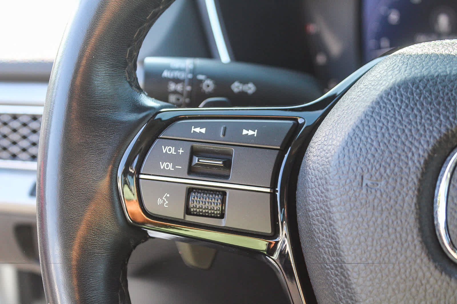 Used 2025 Acura Integra FWD image 29