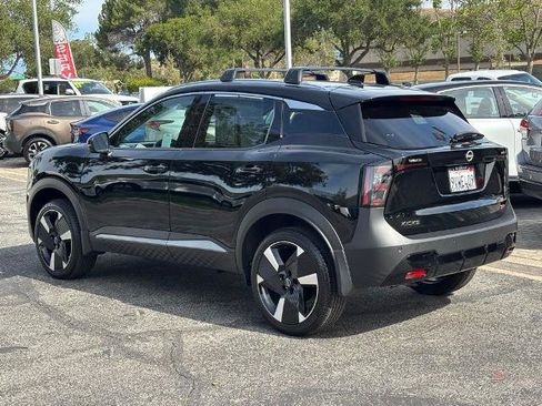 Certified 2025 Nissan Kicks SR FWD image 8