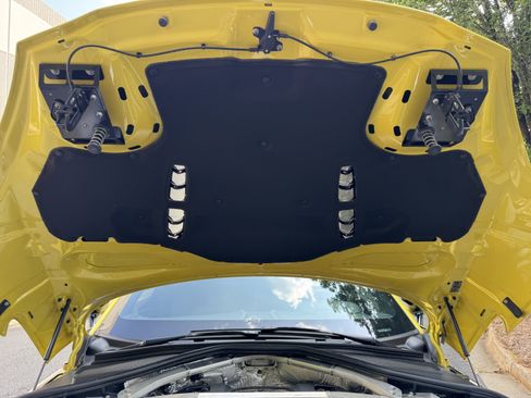 Used 2021 Aston Martin DBX AWD/4WD image 17