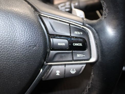 Used 2018 Honda Accord Sport image 21