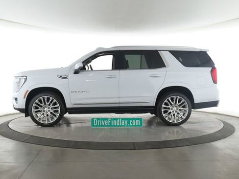 Used 2026 GMC Yukon Denali w/ Denali Reserve Package AWD/4WD image 9