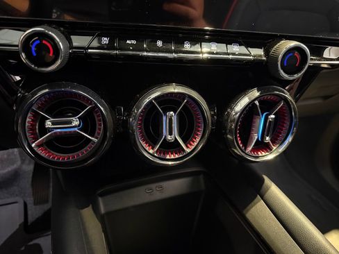 New 2025 Chevrolet Blazer EV RS image 21