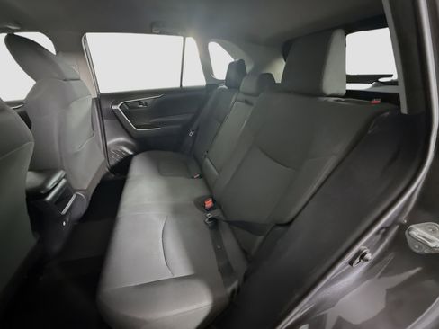Used 2020 Toyota RAV4 LE image 24