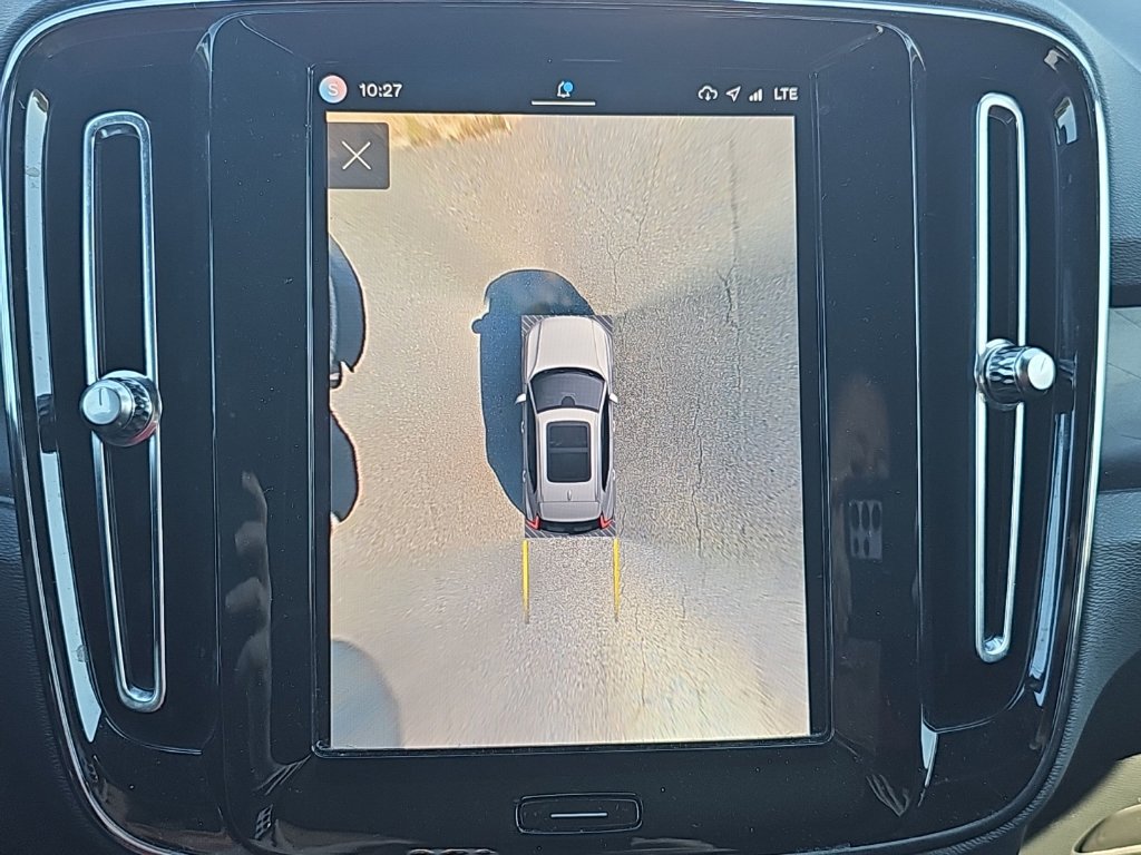 Used 2023 Volvo XC40 Recharge Ultimate AWD/4WD image 10