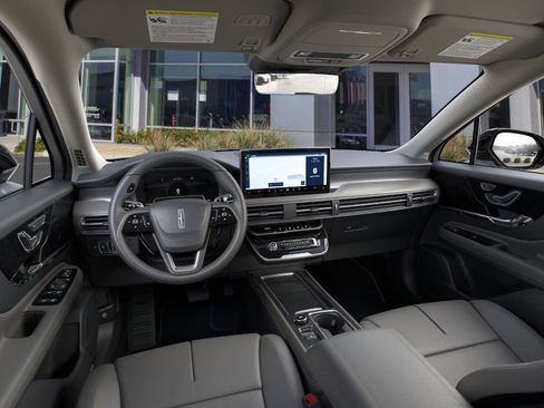 New 2026 Lincoln Corsair Premiere image 9