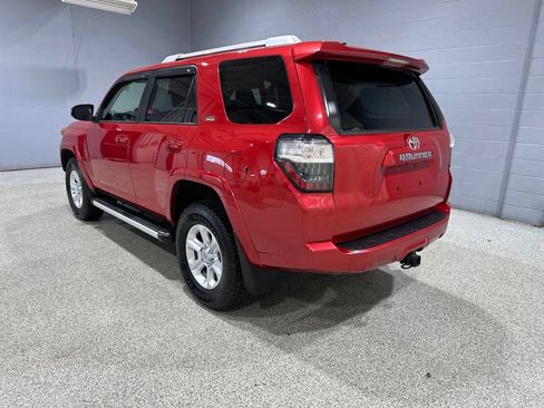 Used 2016 Toyota 4Runner SR5 AWD/4WD image 6