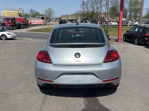 Used 2014 Volkswagen Beetle R-Line FWD image 36