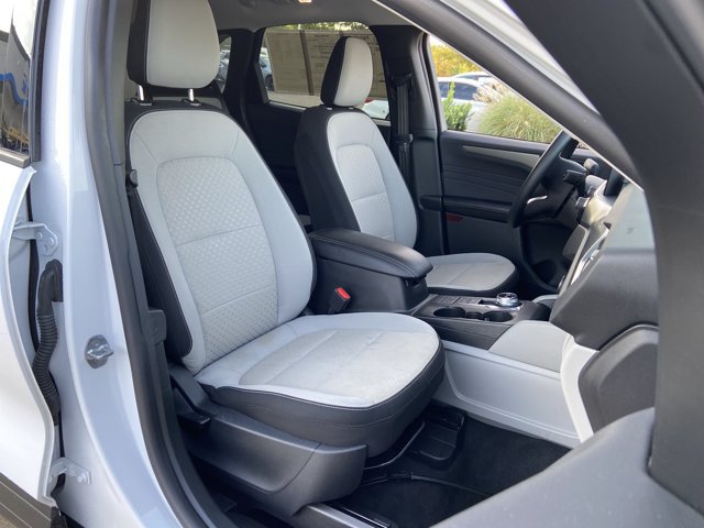 Used 2025 Ford Escape Active FWD image 17