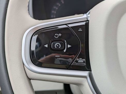 New 2026 Volvo XC90 B6 Ultra w/ Protection Package Premier AWD/4WD image 36