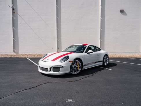 Used 2016 Porsche 911 R RWD image 1