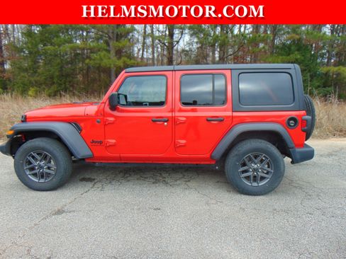 Certified 2024 Jeep Wrangler Sport S image 4