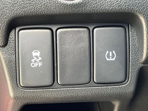 Used 2016 Honda CR-V SE image 17