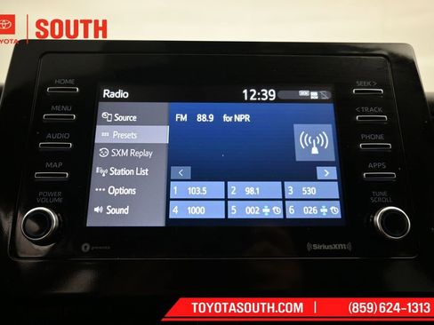 Used 2024 Toyota Camry SE FWD image 15