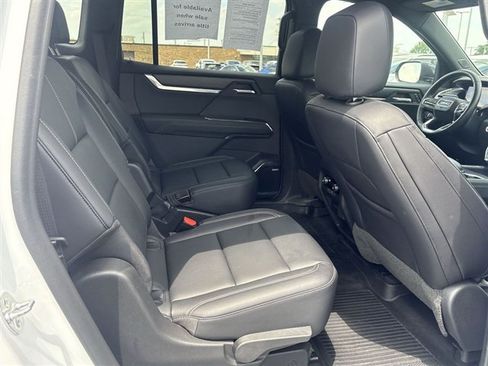 Used 2024 GMC Acadia Elevation w/ LPO, Floor Liner Package FWD image 26