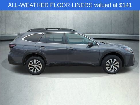 Used 2023 Subaru Outback Premium image 8
