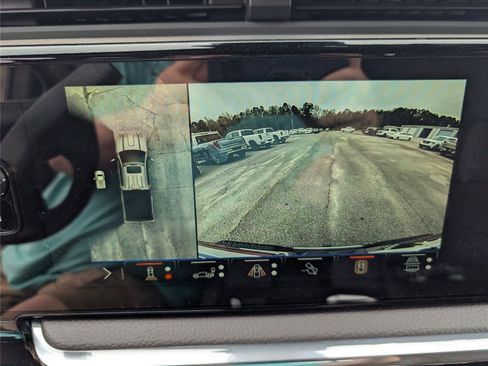 New 2026 GMC Sierra 2500 Denali w/ Denali Reserve Package AWD/4WD image 36