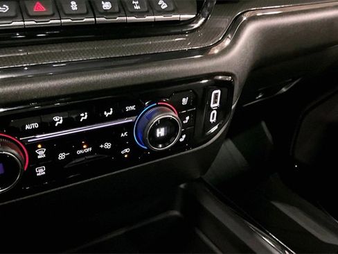 Certified 2024 Chevrolet Silverado 2500 ZR2 w/ Technology Package image 26