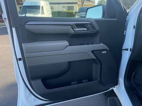 Used 2025 Chevrolet Silverado 1500 ZR2 w/ Technology Package image 19