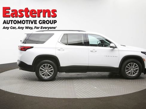 Used 2022 Chevrolet Traverse LT image 47