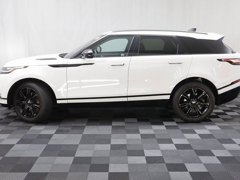 Used 2022 Land Rover Range Rover Velar R-Dynamic S image 4