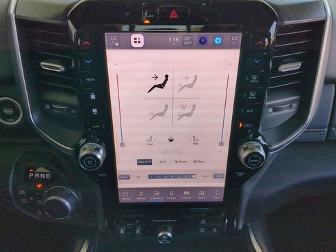 New 2026 RAM 1500 Big Horn AWD/4WD image 16