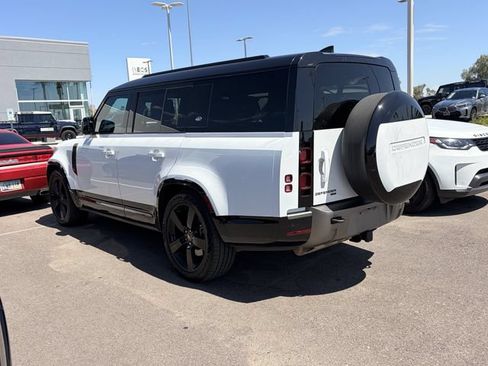 Used 2023 Land Rover Defender 130 X-Dynamic SE AWD/4WD image 5