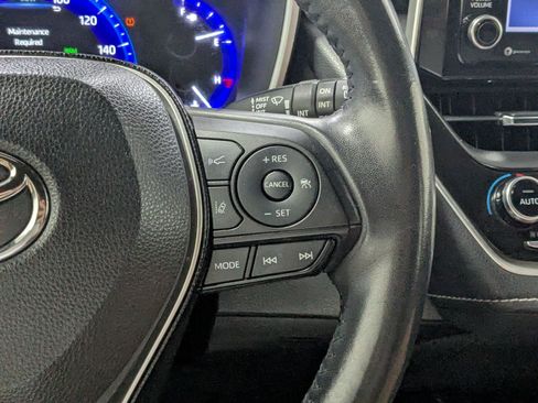 Used 2019 Toyota Corolla XSE FWD image 14