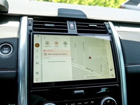 New 2026 Land Rover Discovery Limited Edition AWD/4WD image 27