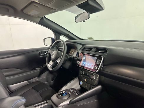 Used 2024 Nissan Leaf S image 31