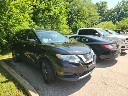 Used 2019 Nissan Rogue SV w/ Premium Package AWD/4WD image 1