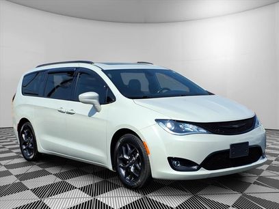 Used 2020 Chrysler Pacifica Touring-L Plus