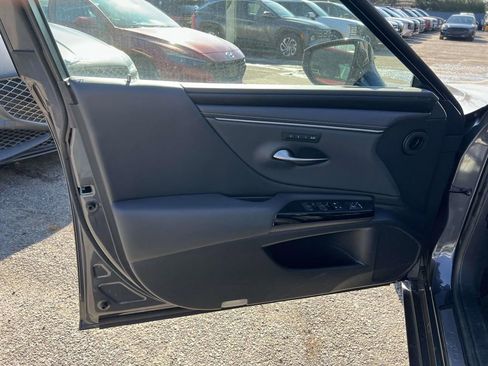 Used 2023 Lexus ES 350 w/ Premium Package image 15