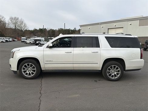 Used 2017 GMC Yukon XL Denali w/ Open Road Package image 3