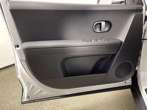 New 2026 Hyundai Ioniq 5 SEL image 19