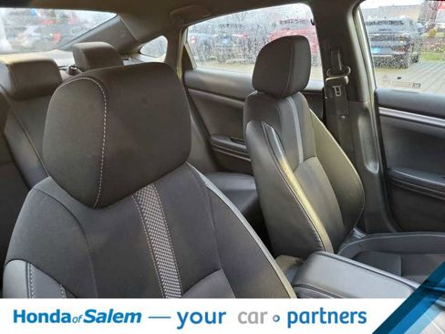 Used 2019 Honda Civic Sport image 14