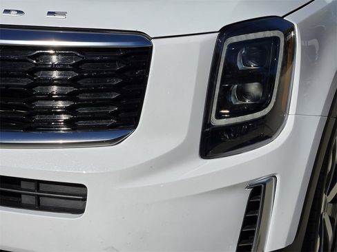 Used 2022 Kia Telluride EX w/ EX Premium Package image 15