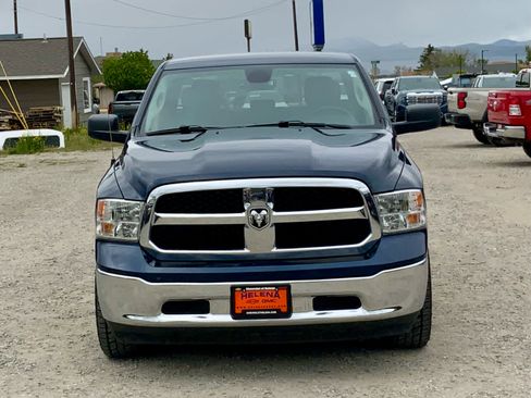 Used 2023 RAM 1500 Classic SLT AWD/4WD image 7