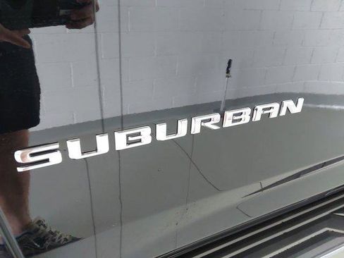 New 2026 Chevrolet Suburban Premier w/ Sun And Tow Package AWD/4WD image 32