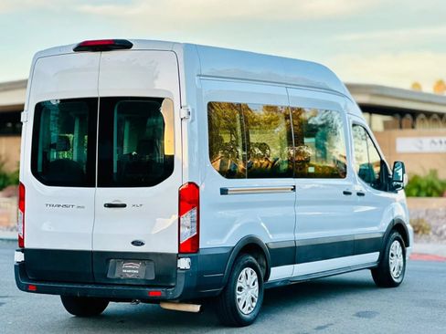Used 2021 Ford Transit 350 XLT RWD image 5