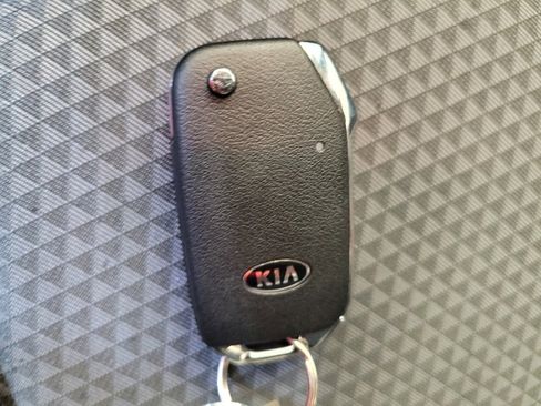 Used 2021 Kia Soul LX image 32