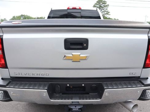 Used 2019 Chevrolet Silverado 2500 LTZ w/ Duramax Plus Package AWD/4WD image 8