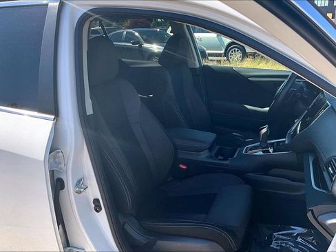 Used 2023 Subaru Outback Premium AWD/4WD image 10
