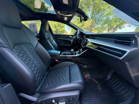 Used 2024 Audi RS 7 Performance AWD/4WD image 26